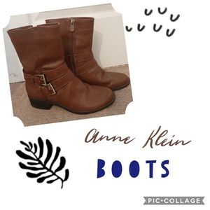 NWOT Anne Klein Brown Leather Boots